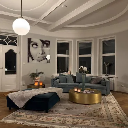 Small Castle From 1915 Вилла