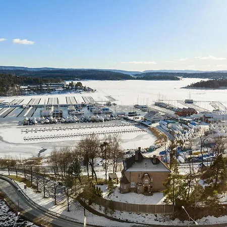 Small Castle From 1915 빌라 *