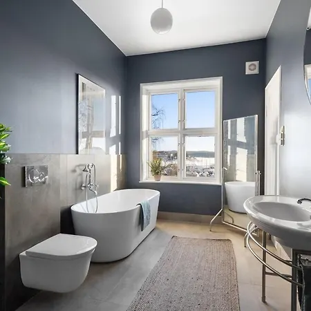 Small Castle From 1915 빌라