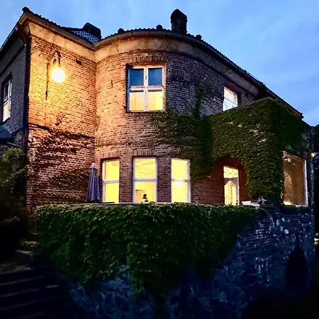 Small Castle From 1915 Villaer *