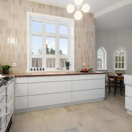 别墅 Small Castle From 1915 *